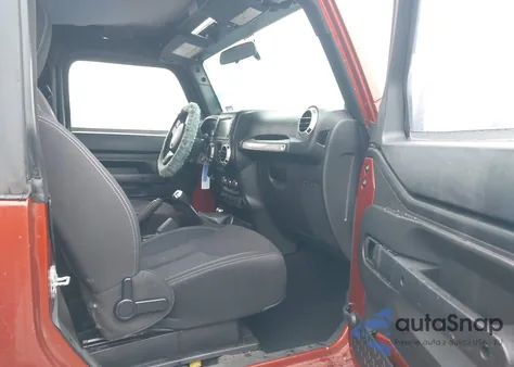 2014 Jeep Wrangler Rubicon z USA, uszkodzony, nr VIN 1C4BJWCGXEL291212